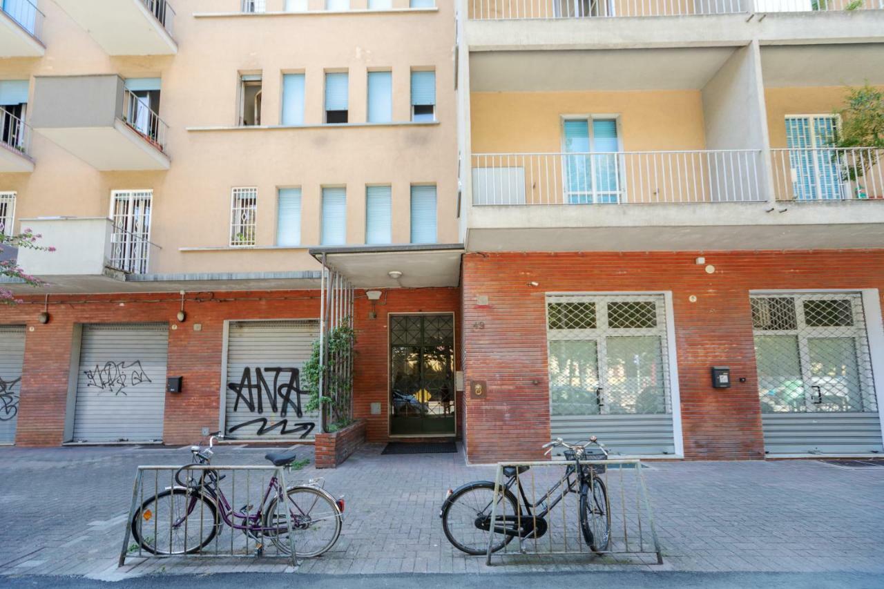 Sant'Orsola Colorful Huge Apartment Bologna Exterior photo